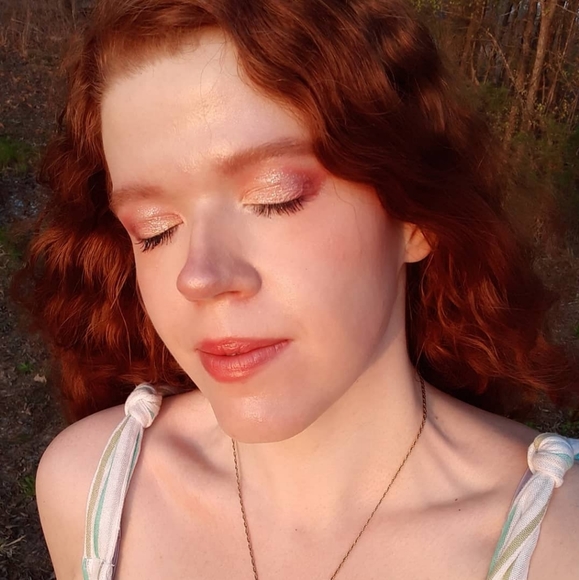 Meet your Posher - Picture 10 of 12